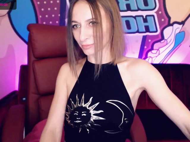 Live sex webcam photo for MirandaHobbs #288029386