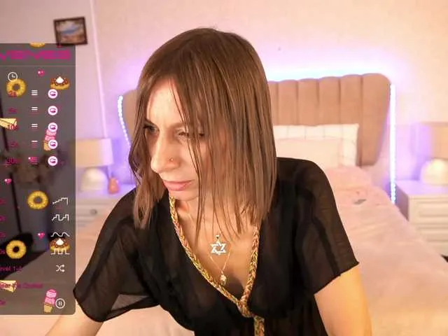 Live sex webcam photo for MirandaHobbs #288029492