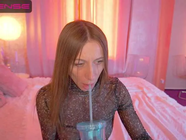 Live sex webcam photo for MirandaHobbs #288029625