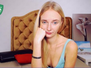 Live sex webcam photo for MirandaRay #138951584