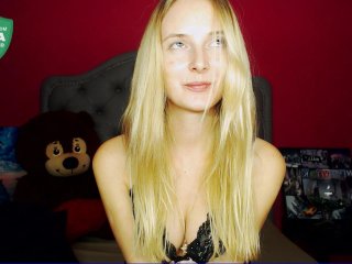 Live sex webcam photo for MirandaRay #140353503