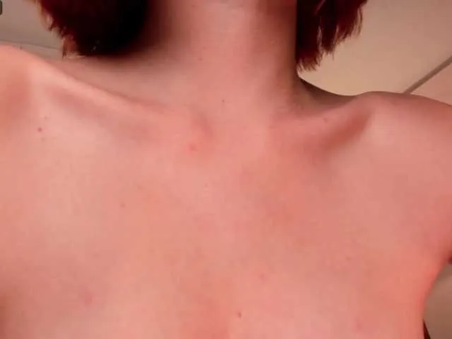 Live sex webcam photo for MirandaShaw #288051941