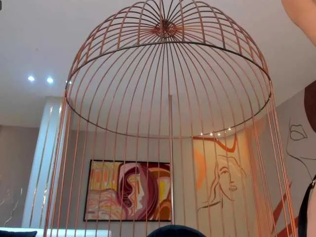 Live sex webcam photo for MirandaShaw #288052002