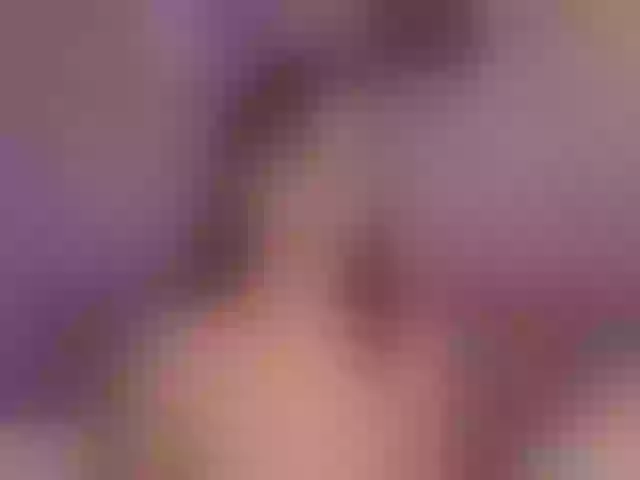Live sex webcam photo for MirandaShaw #291951697