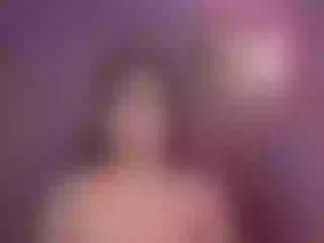 Live sex webcam photo for MirandaShaw #292070355