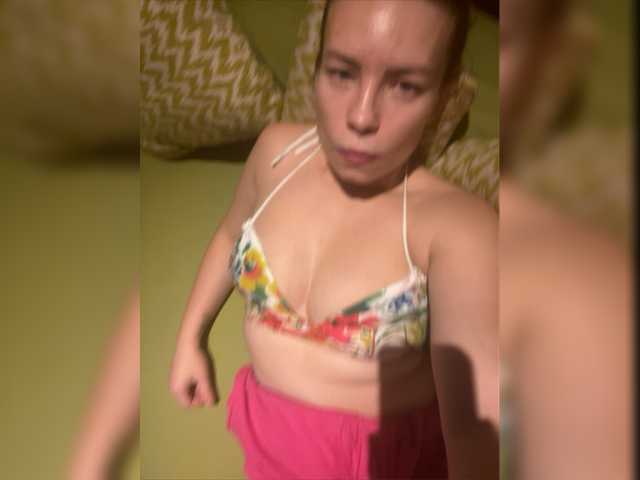 Live sex webcam photo for Miraterra2023 #276906610