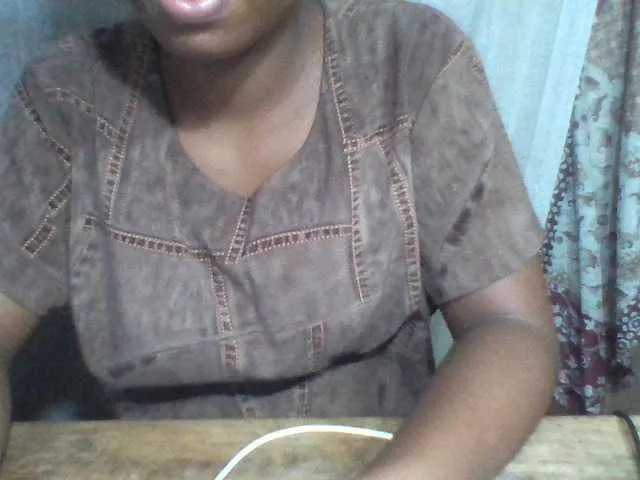 Live sex webcam photo for Mirelle12 #290758964