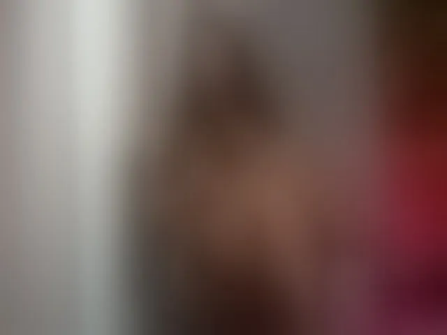 Live sex webcam photo for MiriamFoxx #293664492