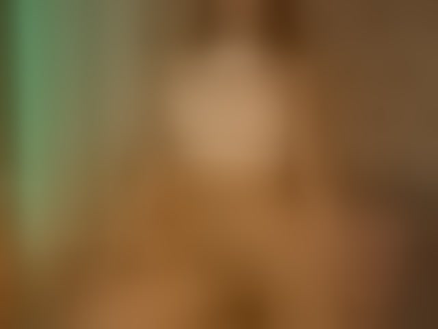 Live sex webcam photo for MiriamFoxx #294237822