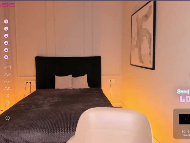 Live sex webcam photo for MirraAmi #275532926