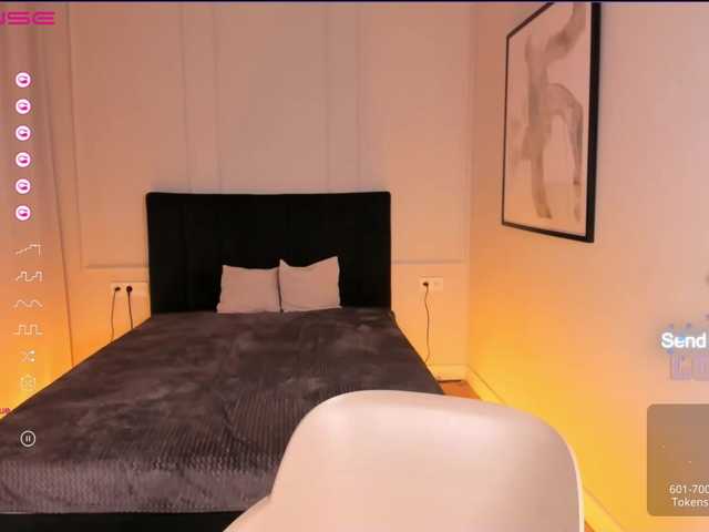 Live sex webcam photo for MirraAmi #275551409