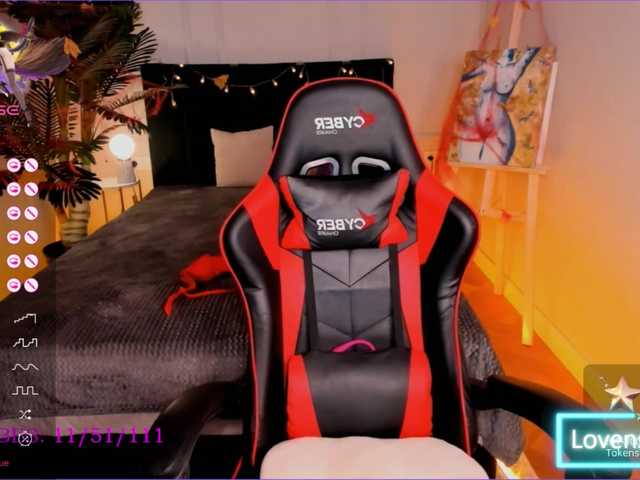 Live sex webcam photo for MirraAmi #276626695