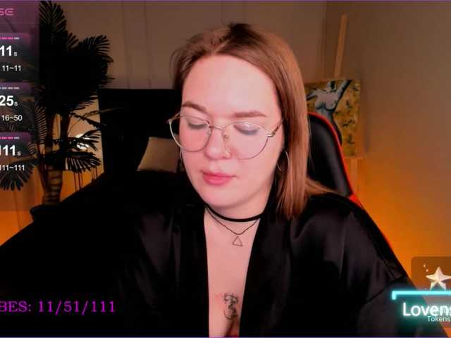 Live sex webcam photo for MirraAmi #276850433