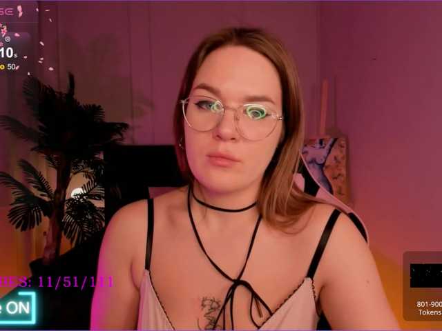 Live sex webcam photo for MirraAmi #277548132