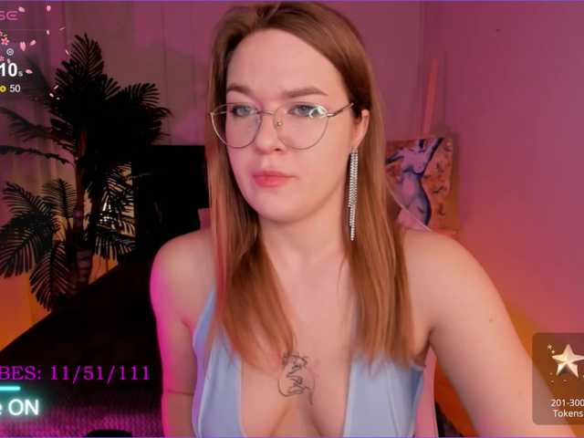 Live sex webcam photo for MirraAmi #277681369