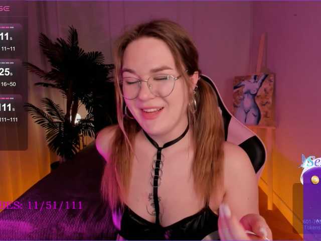 Live sex webcam photo for MirraAmi #277817125