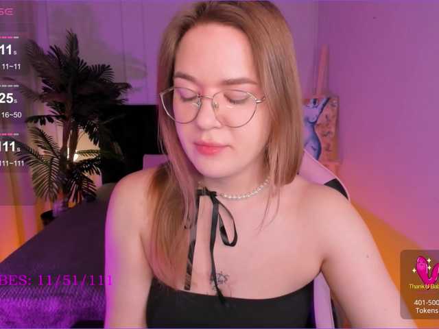 Live sex webcam photo for MirraAmi #277949976