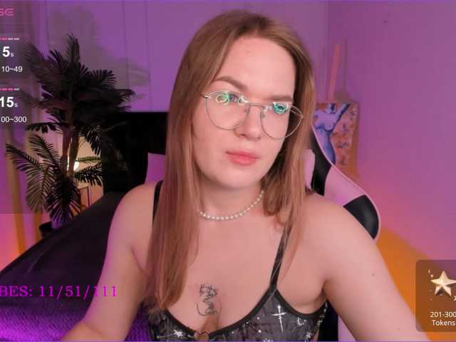 Live sex webcam photo for MirraAmi #277956223