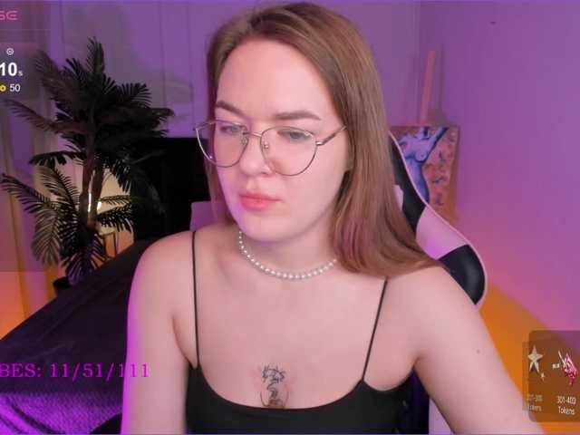 Live sex webcam photo for MirraAmi #277976714