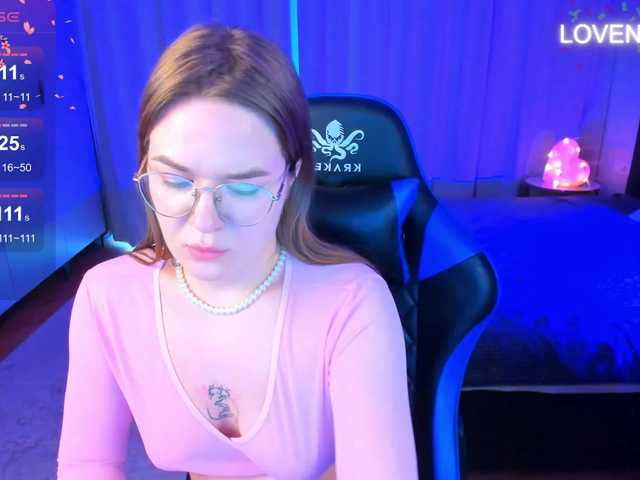 Live sex webcam photo for MirraAmi #278082700