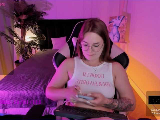 Live sex webcam photo for MirraAmi #278184806