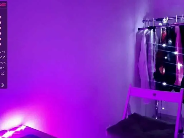 Live sex webcam photo for Mirridaa #272912094