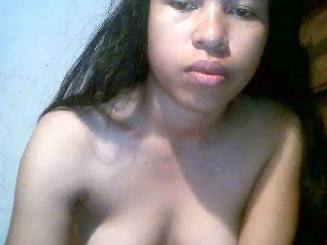 Live sex webcam photo for Miruelle #274123600