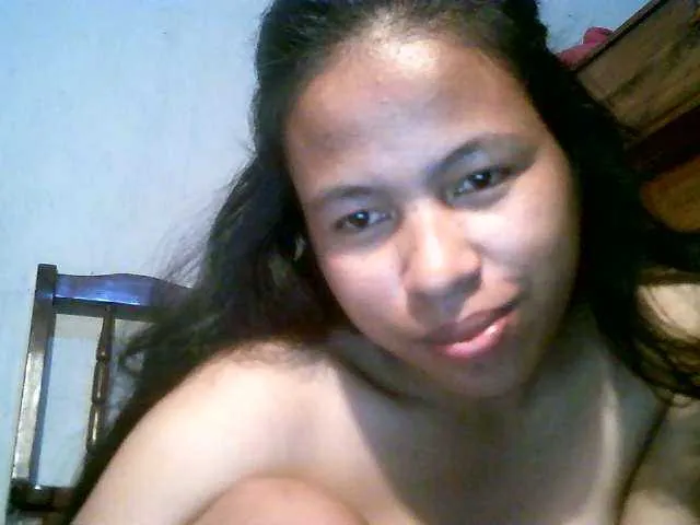 Live sex webcam photo for Miruelle #274261456