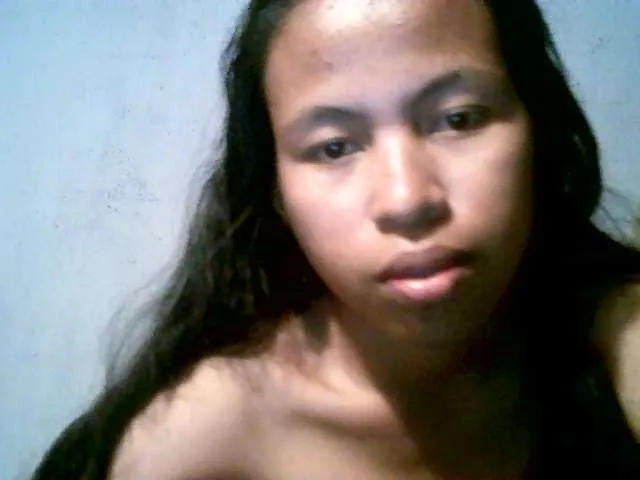 Live sex webcam photo for Miruelle #274423414