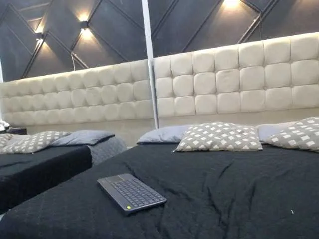 Live sex webcam photo for Mis-renata #274275932