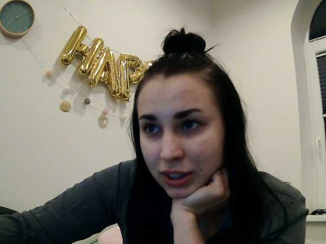 Live sex webcam photo for MisMiaJoy #272193175