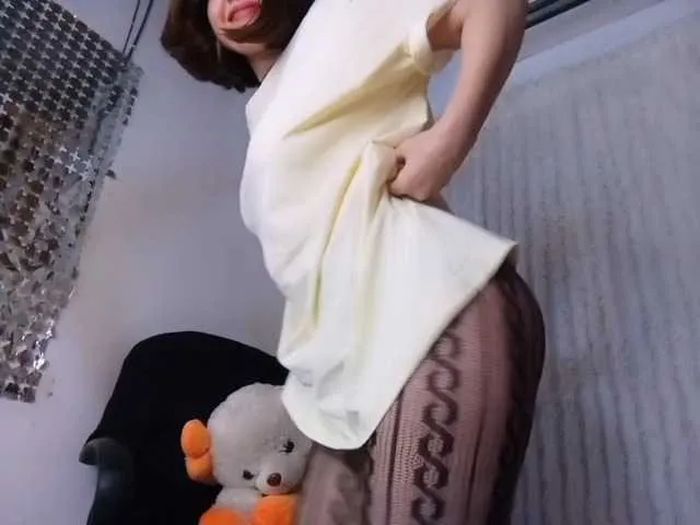 Live sex webcam photo for MisRose #277149013