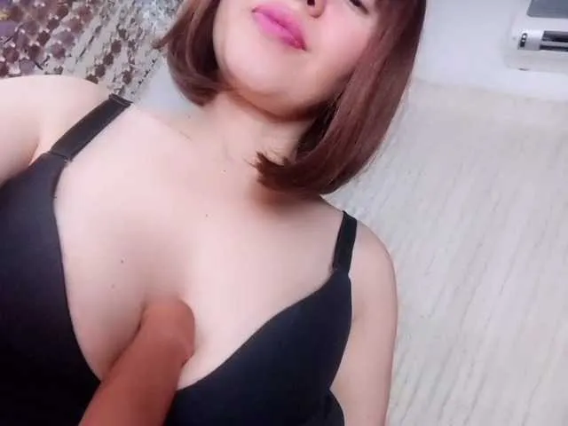 Live sex webcam photo for MisRose #277806455
