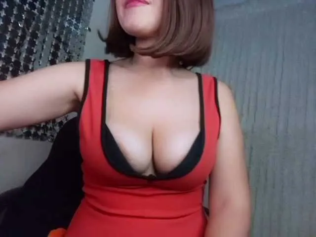 Live sex webcam photo for MisRose #283001836