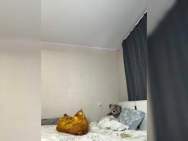 Live sex webcam photo for MisaMarkisa #291289919