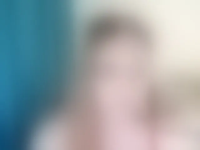 Live sex webcam photo for MishaLips #292373456