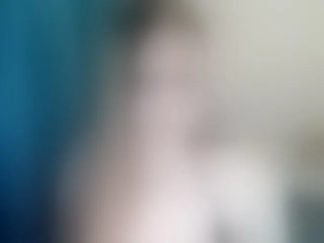 Live sex webcam photo for MishaLips #292662199