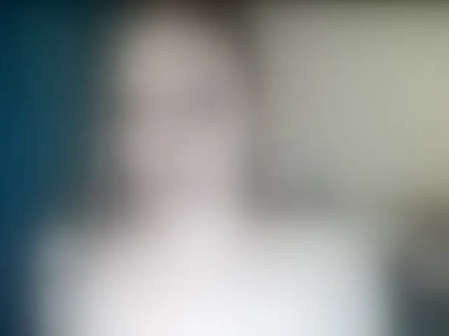 Live sex webcam photo for MishaLips #292779950