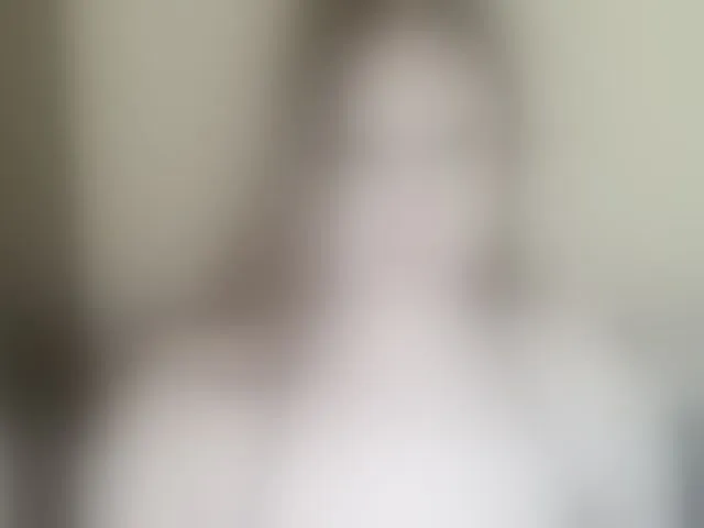 Live sex webcam photo for MishaLips #293100287