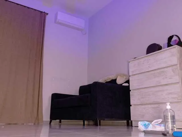 Live sex webcam photo for Mishel-Blessing #291722823
