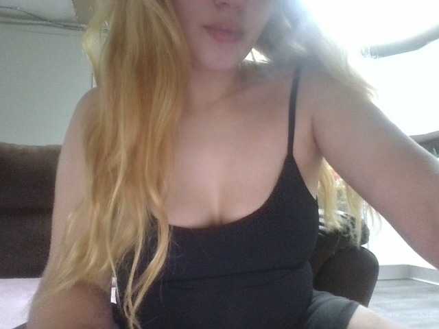 Live sex webcam photo for Misitisi #276641483