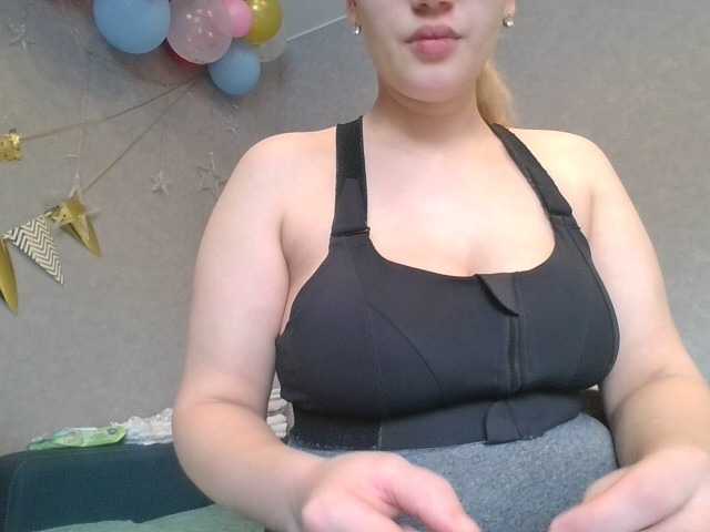 Live sex webcam photo for Misitisi #277284443