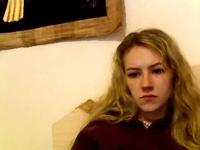 Live sex webcam photo for Miss-BB #272780932