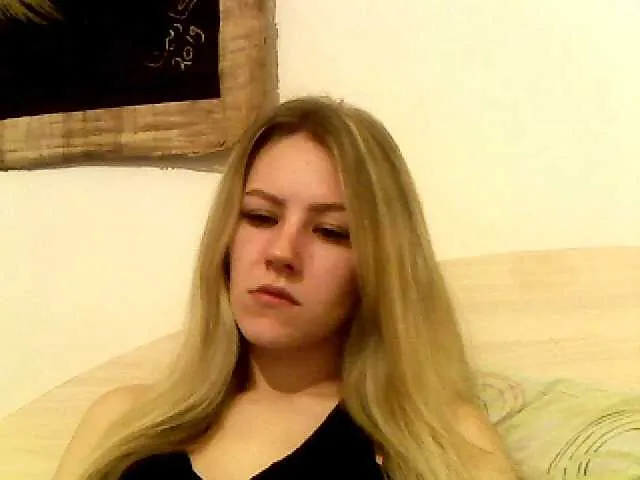 Live sex webcam photo for Miss-BB #273085985