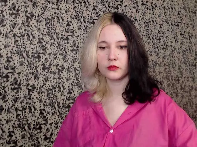 Live sex webcam photo for Miss-Batty #276548398