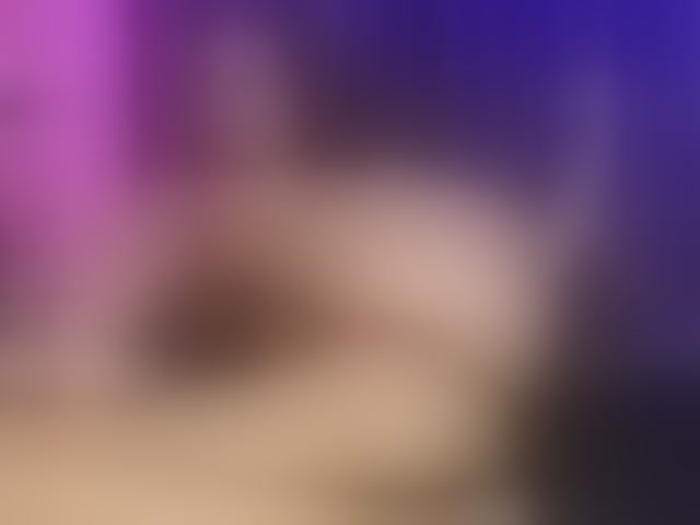 Live sex webcam photo for Miss-Bia #294150400