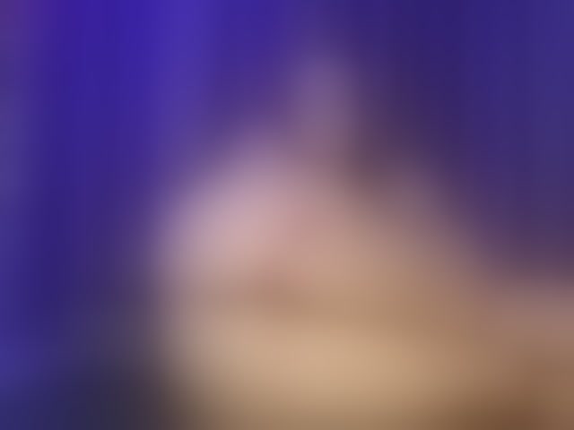 Live sex webcam photo for Miss-Bia #294185320