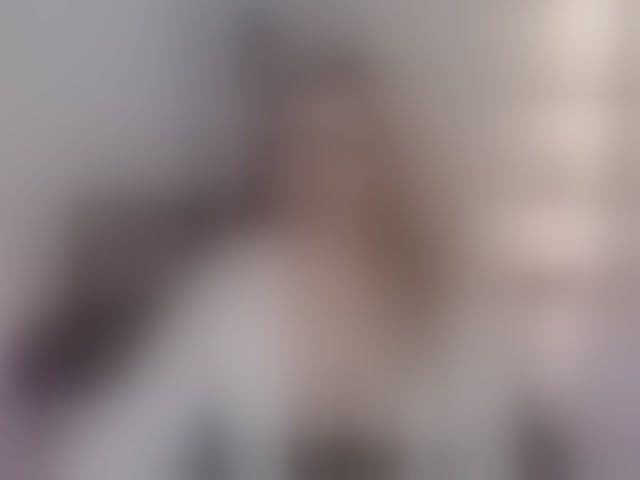 Live sex webcam photo for Miss-Diva1 #293583597