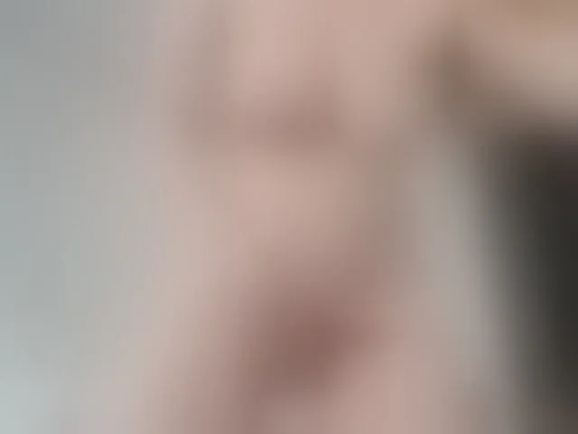 Live sex webcam photo for Miss-France #293515693