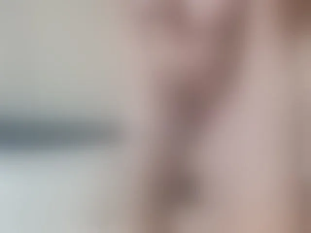 Live sex webcam photo for Miss-France #293649370